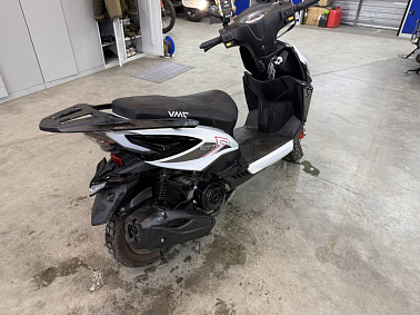 Скутер X-MOTORS CITY PRO Белый/Черный